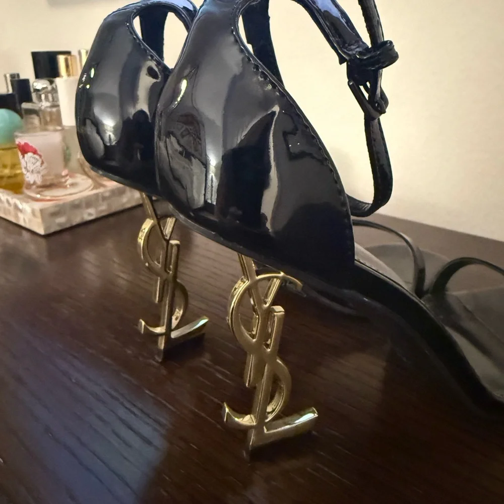 Saint Laurent Black Heels with Gold Accent - Picture 4 of 7